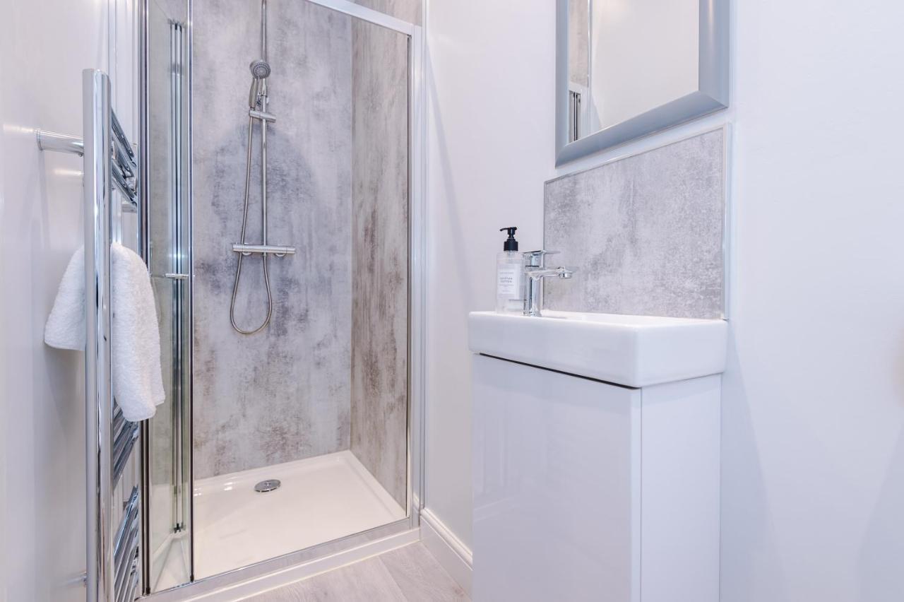 Hearsall Place Serviced Apartment Coventry Exterior photo
